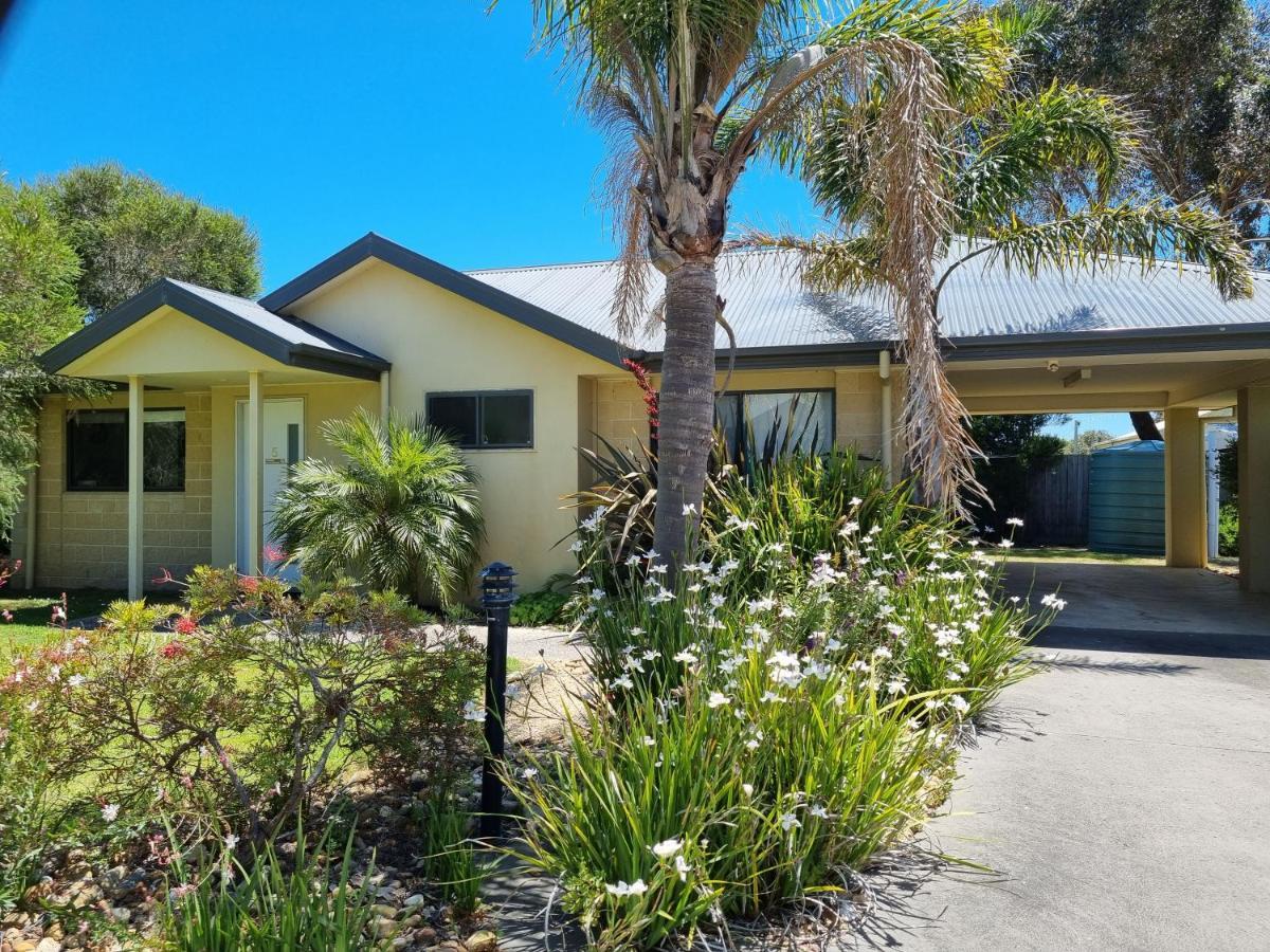 Island Cove Villas Cowes Exterior foto
